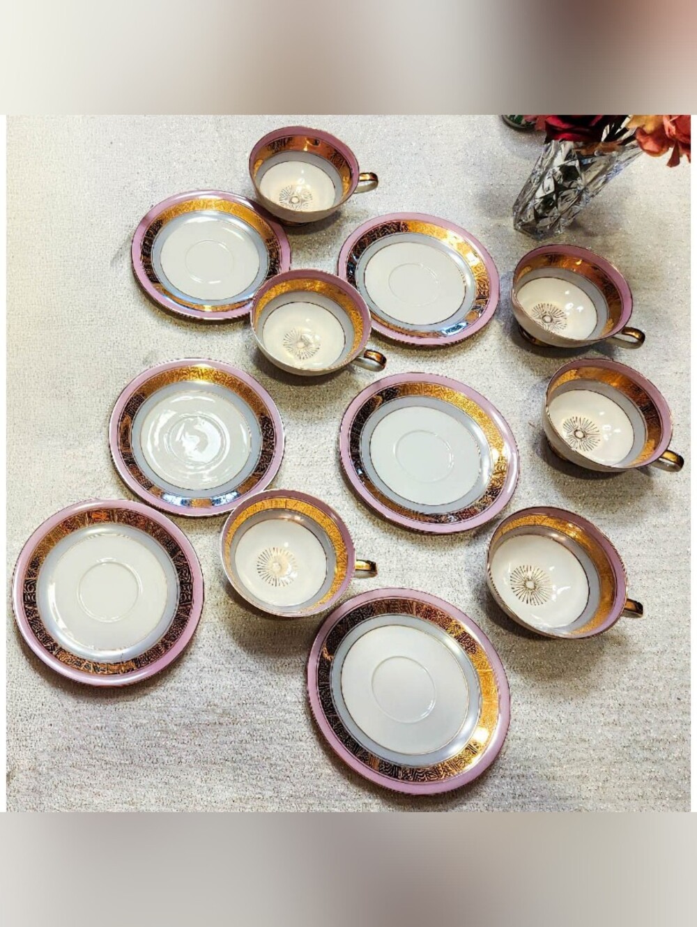 Beautiful Royal Heidelberg Winterling Bavaria Germany Set of 6 Cups and Saucers.